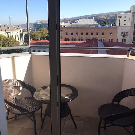 Rustaveli Apartment City Centre Tbilisi Ngoại thất bức ảnh