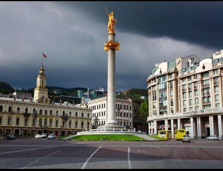 Rustaveli Apartment City Centre Tbilisi Ngoại thất bức ảnh