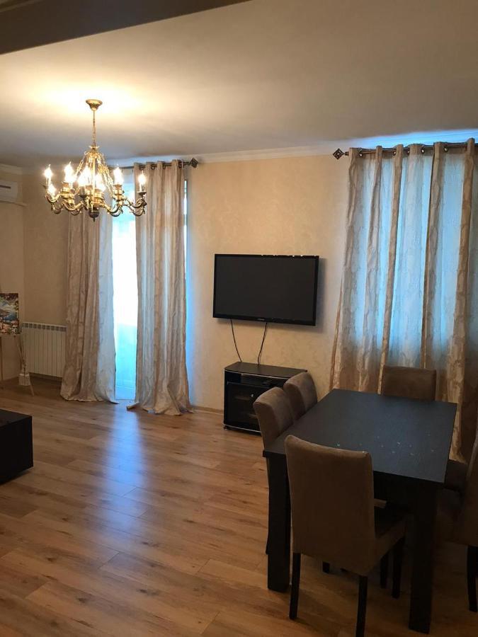 Rustaveli Apartment City Centre Tbilisi Ngoại thất bức ảnh