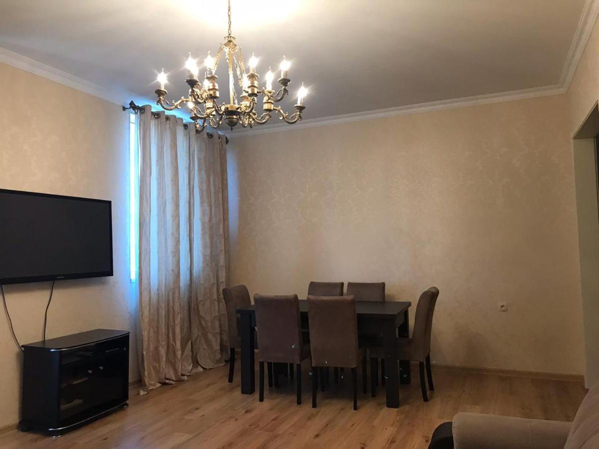 Rustaveli Apartment City Centre Tbilisi Ngoại thất bức ảnh