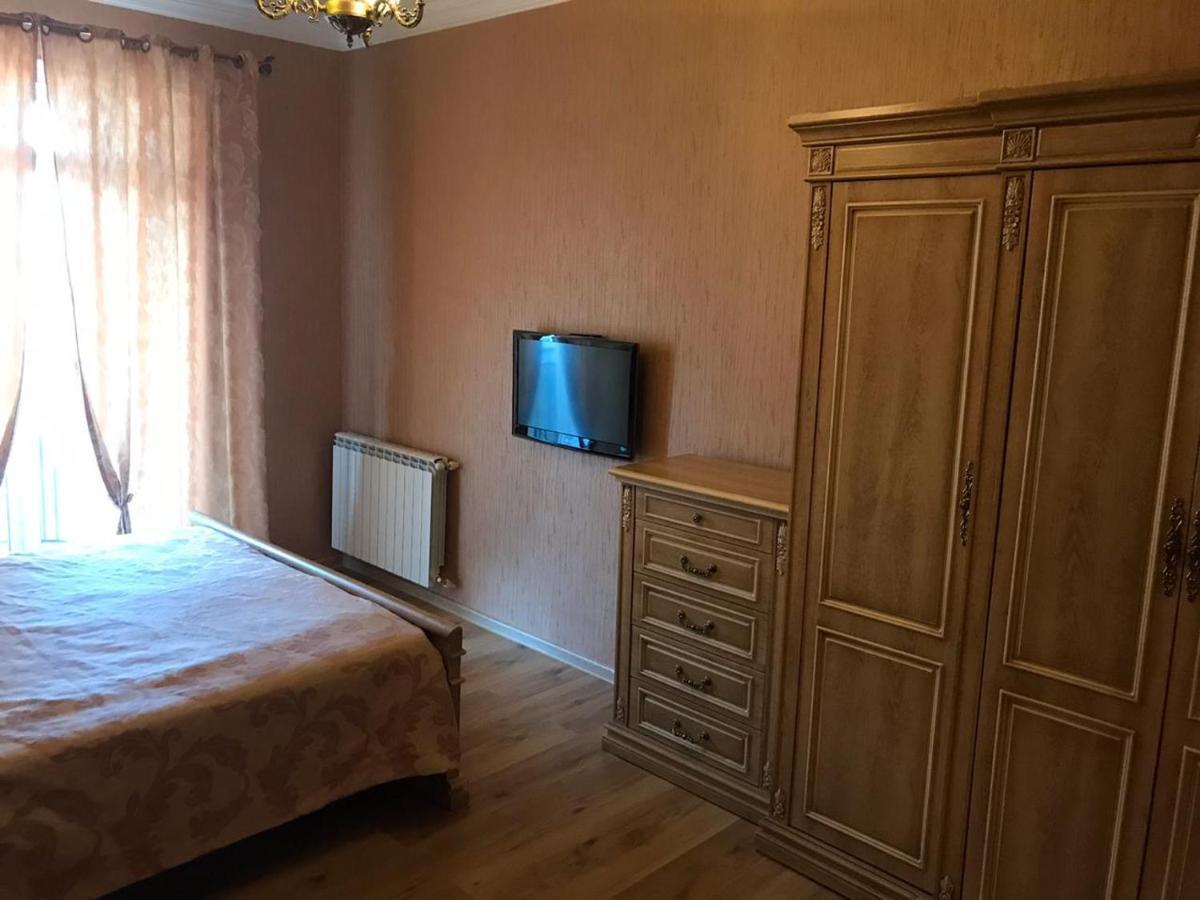 Rustaveli Apartment City Centre Tbilisi Ngoại thất bức ảnh